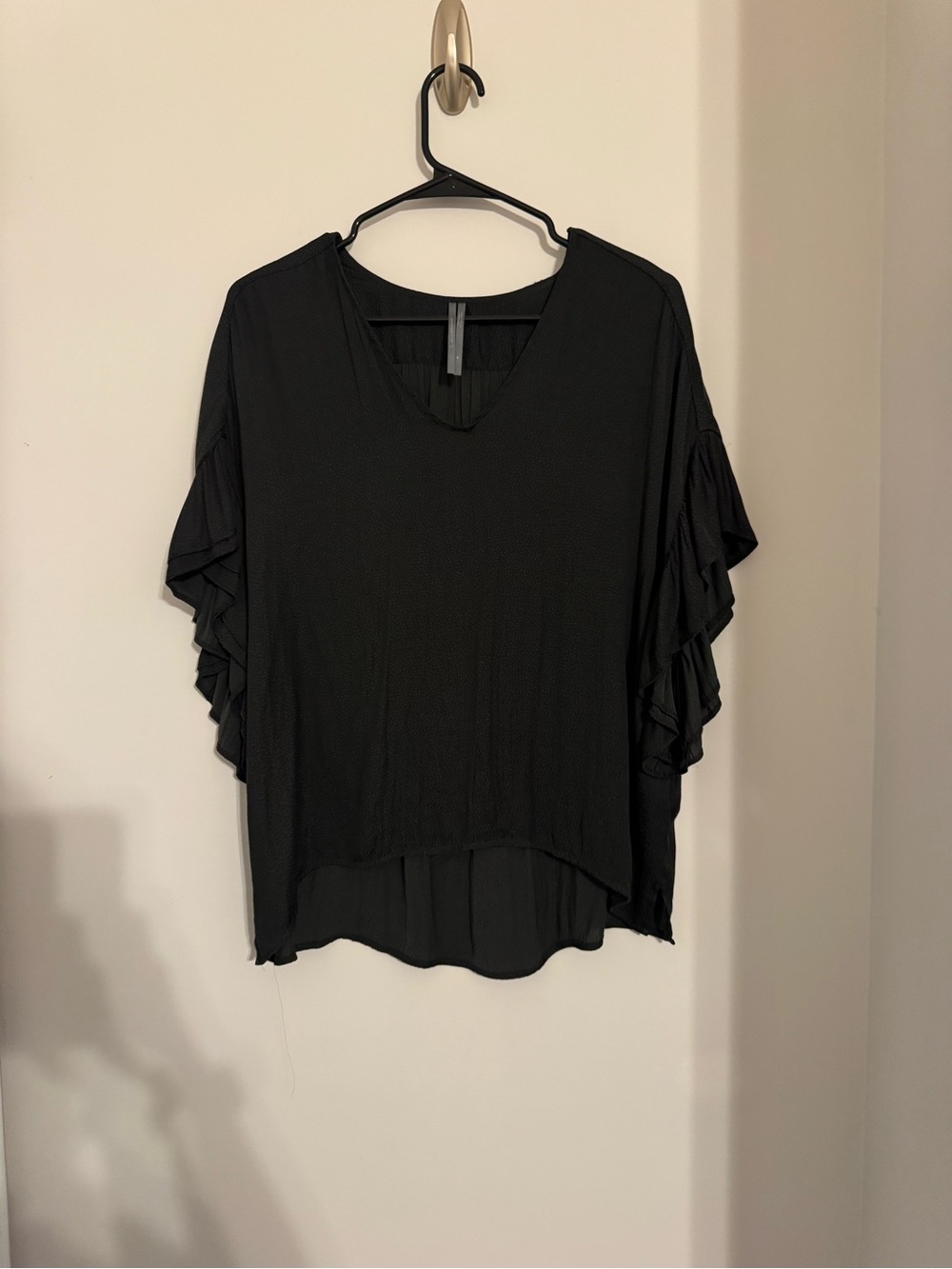 NWOT Anthropologie Flutter Sleeve Blouse